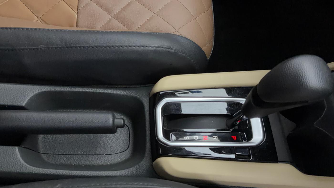 2025 Honda Amaze 1.2L I-VTEC VX CVT, Petrol, Automatic, 6,103 km, Gear Lever