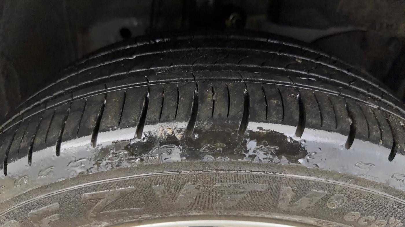 2025 Honda Amaze 1.2L I-VTEC VX CVT, Petrol, Automatic, 6,103 km, Right Front Tyre Tread
