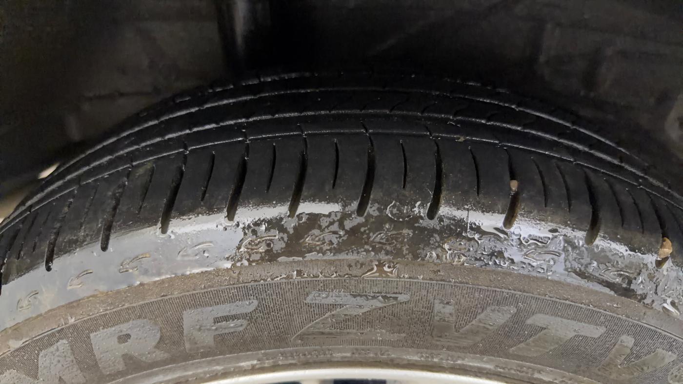 2025 Honda Amaze 1.2L I-VTEC VX CVT, Petrol, Automatic, 6,103 km, Right Rear Tyre Tread