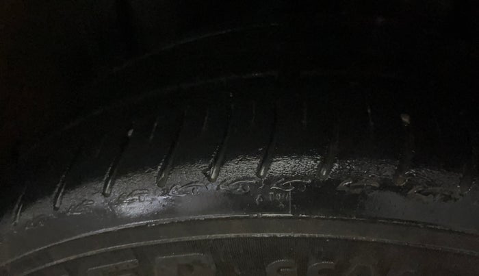 2024 Volkswagen VIRTUS HIGHLINE TSI 1.0 MT, Petrol, Manual, 55,152 km, Left Rear Tyre Tread