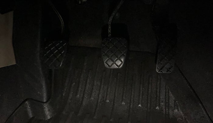 2024 Volkswagen VIRTUS HIGHLINE TSI 1.0 MT, Petrol, Manual, 55,152 km, Pedals