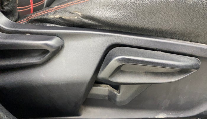 2022 Tata Tiago XT PETROL, Petrol, Manual, 77,087 km, Driver Side Adjustment Panel
