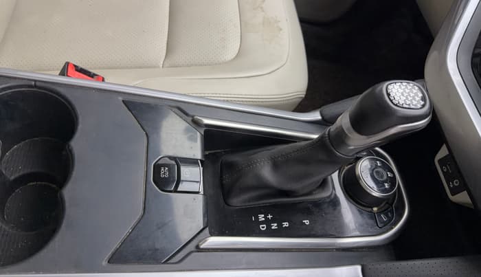 2021 Tata Safari XZA PLUS 6S, Diesel, Automatic, 82,863 km, Gear Lever