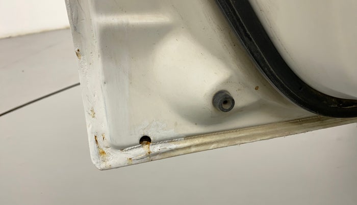 2019 Maruti Alto K10 LXI CNG, CNG, Manual, 66,411 km, Front passenger door - Slight discoloration