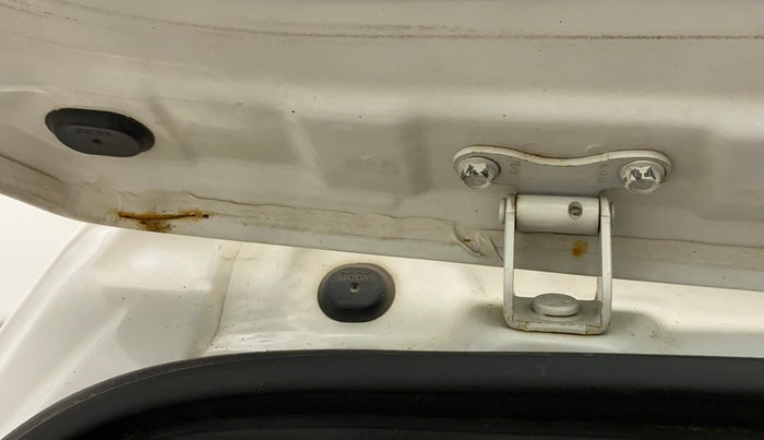 2019 Maruti Alto K10 LXI CNG, CNG, Manual, 66,411 km, Dicky (Boot door) - Slightly rusted