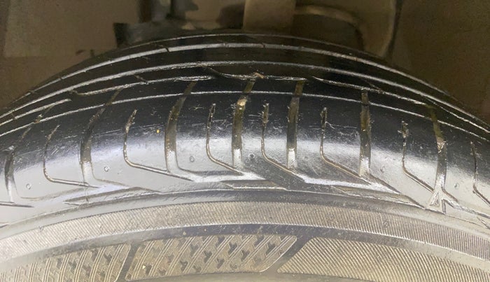 2020 Tata NEXON XZA PLUS SUNROOF PETROL, Petrol, Automatic, 31,093 km, Left Front Tyre Tread