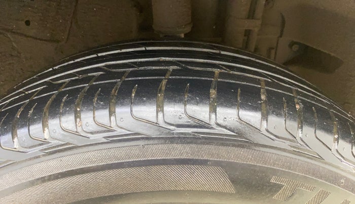 2020 Tata NEXON XZA PLUS SUNROOF PETROL, Petrol, Automatic, 31,093 km, Left Rear Tyre Tread