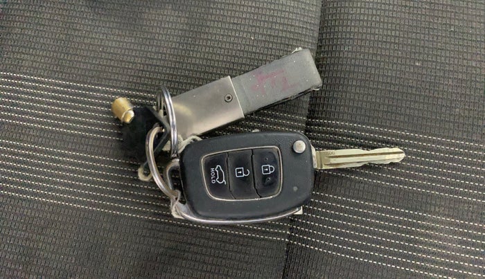 2019 Hyundai VENUE SX 1.0 TURBO, Petrol, Manual, 51,865 km, Key Close Up