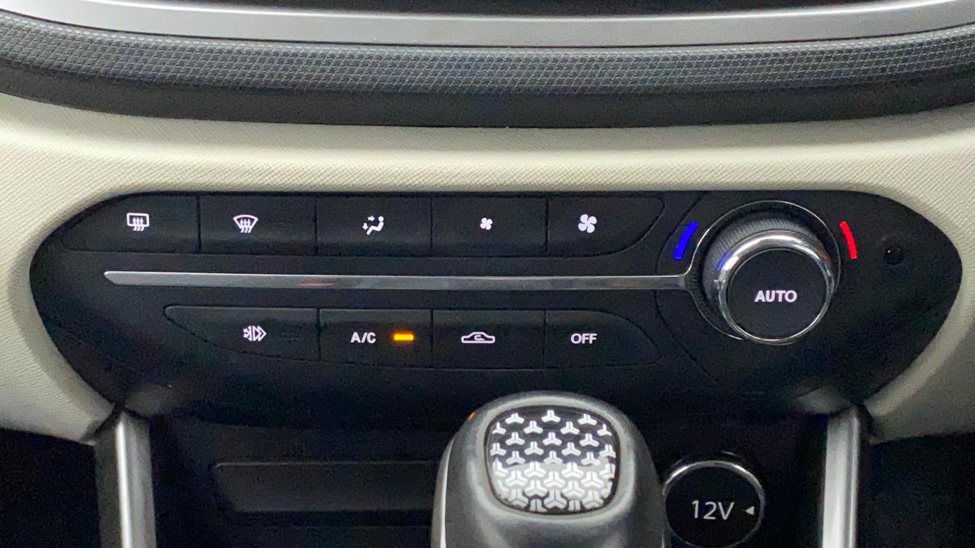 2022 Tata ALTROZ XZA PLUS, Petrol, Automatic, 12,156 km, Automatic Climate Control