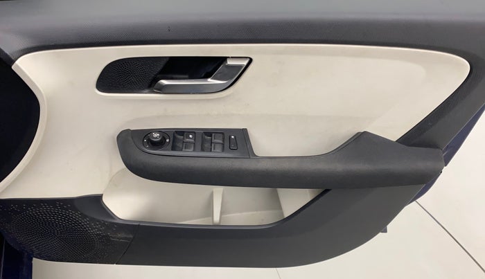 2022 Tata ALTROZ XZA PLUS, Petrol, Automatic, 12,156 km, Driver Side Door Panels Control