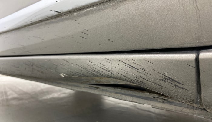2018 Maruti Dzire VXI AMT, Petrol, Automatic, 39,461 km, Right running board - Slightly dented