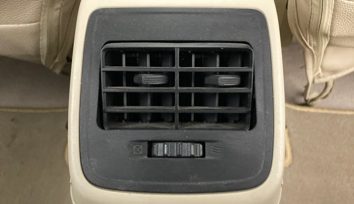 2018 Maruti Dzire VXI AMT, Petrol, Automatic, 39,461 km, Rear AC Vents