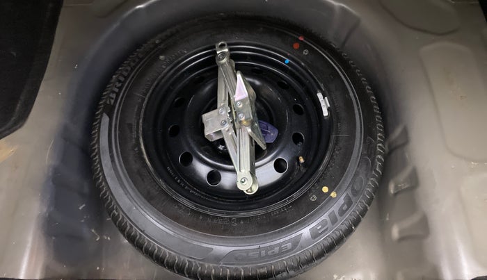 2018 Maruti Dzire VXI AMT, Petrol, Automatic, 39,461 km, Spare Tyre