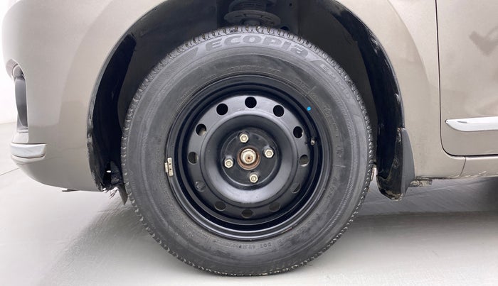 2018 Maruti Dzire VXI AMT, Petrol, Automatic, 39,461 km, Left Front Wheel