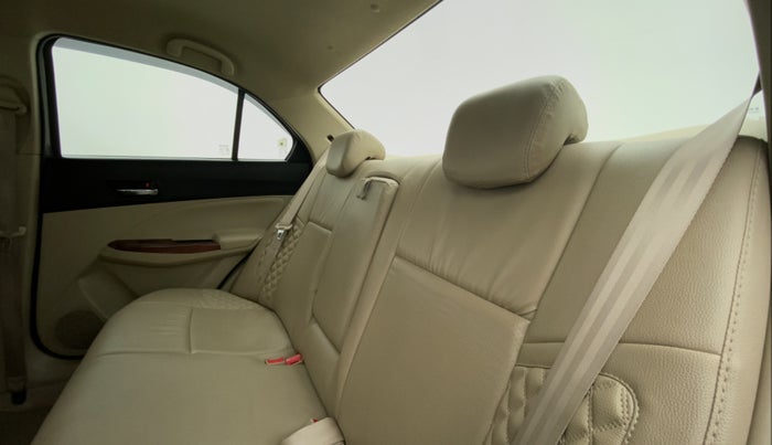 2018 Maruti Dzire VXI AMT, Petrol, Automatic, 39,461 km, Right Side Rear Door Cabin