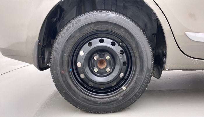 2018 Maruti Dzire VXI AMT, Petrol, Automatic, 39,461 km, Right Rear Wheel