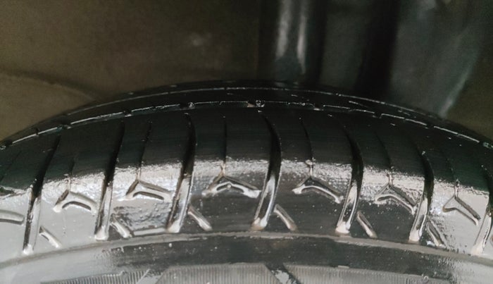 2019 Hyundai NEW SANTRO SPORTZ CNG, CNG, Manual, 80,557 km, Left Rear Tyre Tread