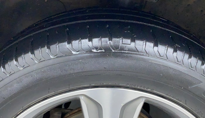 2017 Hyundai Verna 1.6 SX VTVT AT (O), Petrol, Automatic, 29,635 km, Left Front Tyre Tread