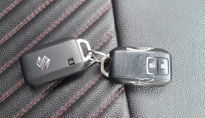 2018 Maruti Swift ZXI, Petrol, Manual, 58,089 km, Key Close Up