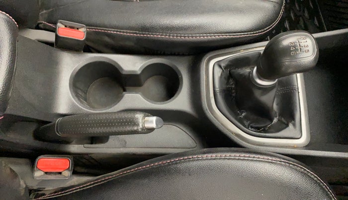 2016 Hyundai Creta SX 1.6 DIESEL, Diesel, Manual, 1,03,605 km, Gear Lever