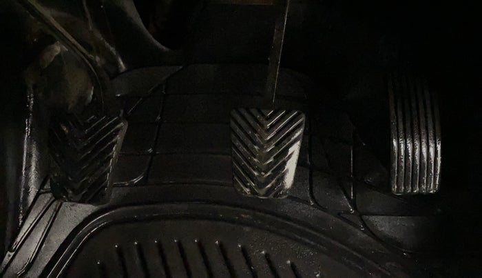 2016 Hyundai Creta SX 1.6 DIESEL, Diesel, Manual, 1,03,605 km, Pedals