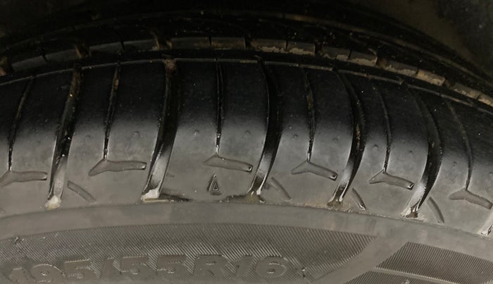 2018 Hyundai Verna 1.6 CRDI SX + AT, Diesel, Automatic, 1,24,498 km, Right Rear Tyre Tread