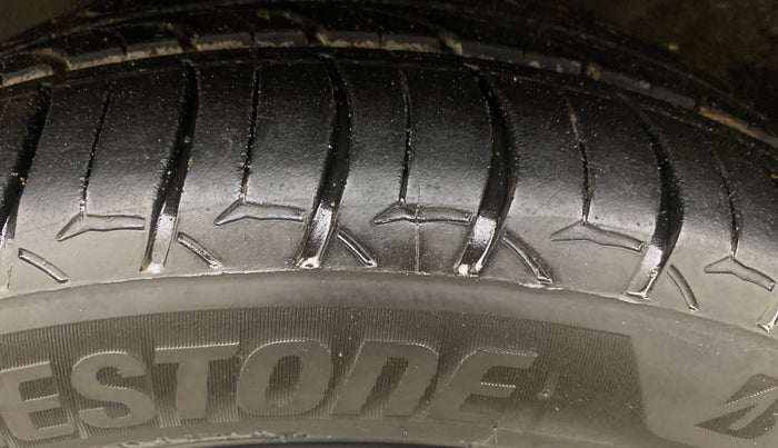 2018 Hyundai Verna 1.6 CRDI SX + AT, Diesel, Automatic, 1,24,498 km, Left Front Tyre Tread