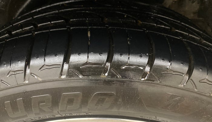 2018 Hyundai Verna 1.6 CRDI SX + AT, Diesel, Automatic, 1,24,498 km, Left Rear Tyre Tread