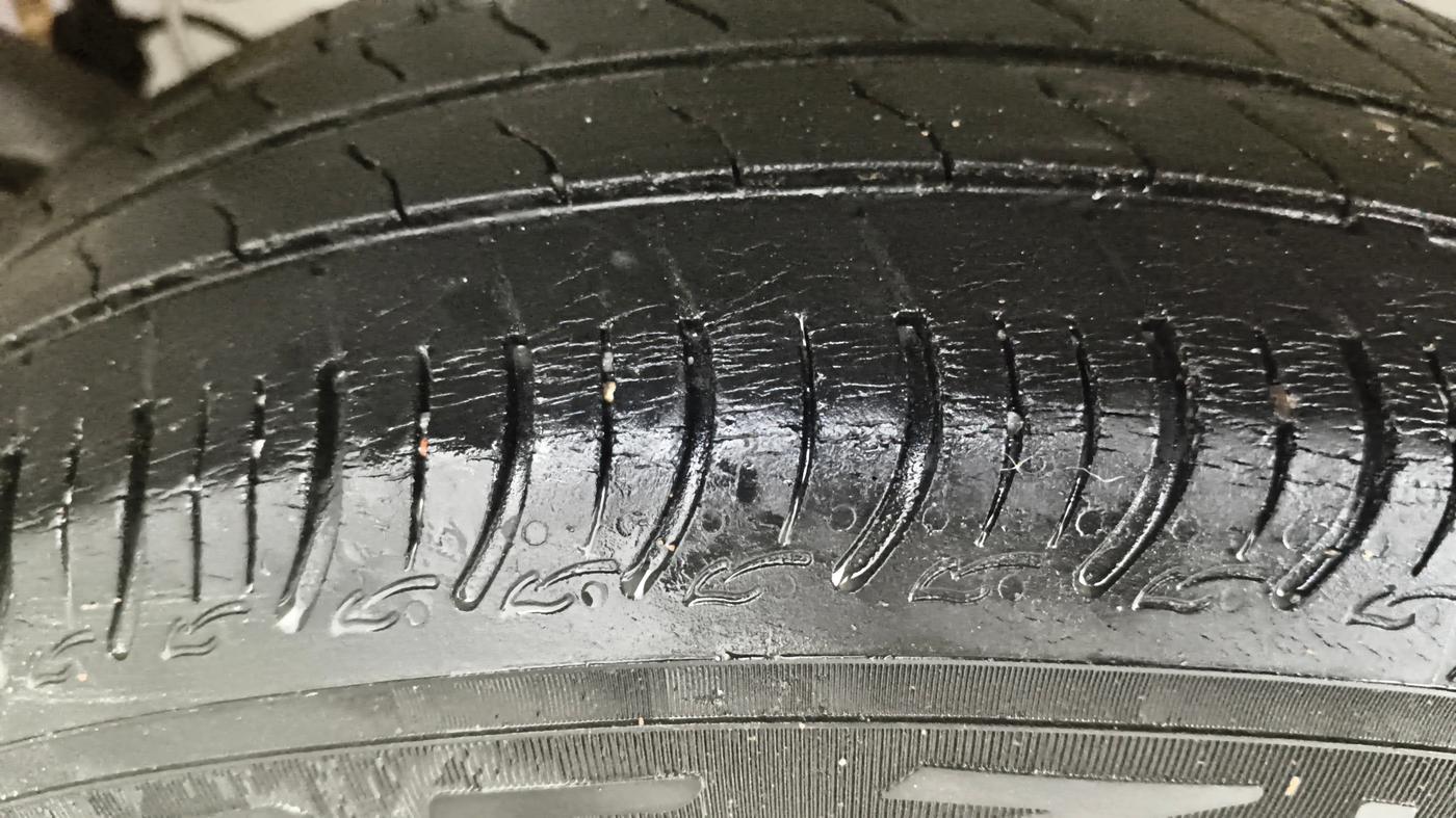 2021 Maruti S PRESSO VXI PLUS AMT, Petrol, Automatic, 47,855 km, Left Rear Tyre Tread