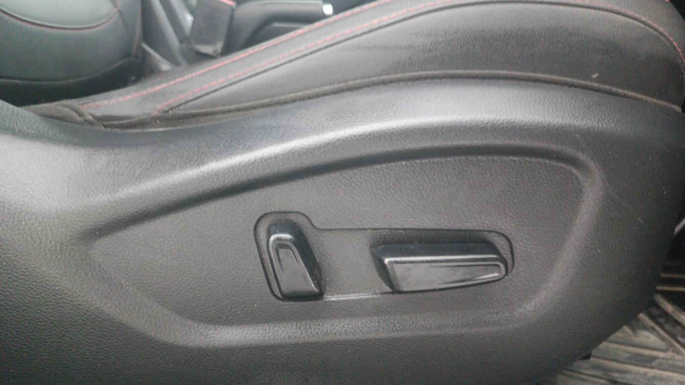 2020 KIA SELTOS GTX PLUS 1.4 PETROL, Petrol, Manual, 1,16,925 km, Driver Side Adjustment Panel