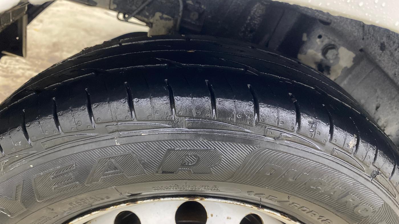 2013 Hyundai Eon ERA +, Petrol, Manual, 66,229 km, Right Rear Tyre Tread