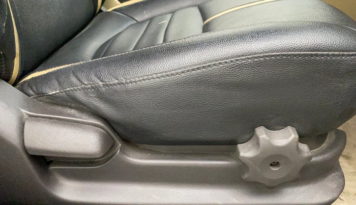 2014 Hyundai Verna FLUIDIC 1.6 VTVT SX, Petrol, Manual, 69,505 km, Driver Side Adjustment Panel