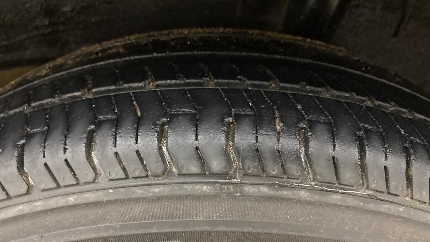 2015 Renault Kwid RXT 0.8, Petrol, Manual, 70,017 km, Left Rear Tyre Tread