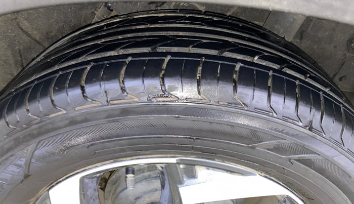2019 Hyundai VENUE SX PLUS 1.0 TURBO DCT, Petrol, Automatic, 48,572 km, Left Rear Tyre Tread