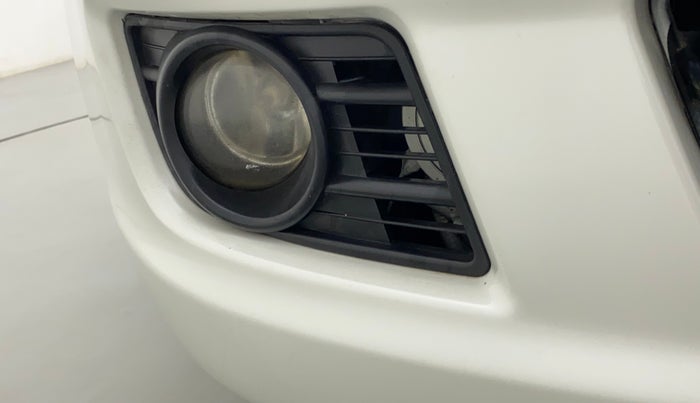 2011 Maruti Swift VXI, Petrol, Manual, 1,32,749 km, Right fog light - Not working