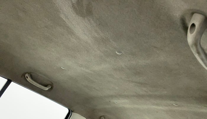 2011 Maruti Swift VXI, Petrol, Manual, 1,32,749 km, Ceiling - Roof lining minor dirty