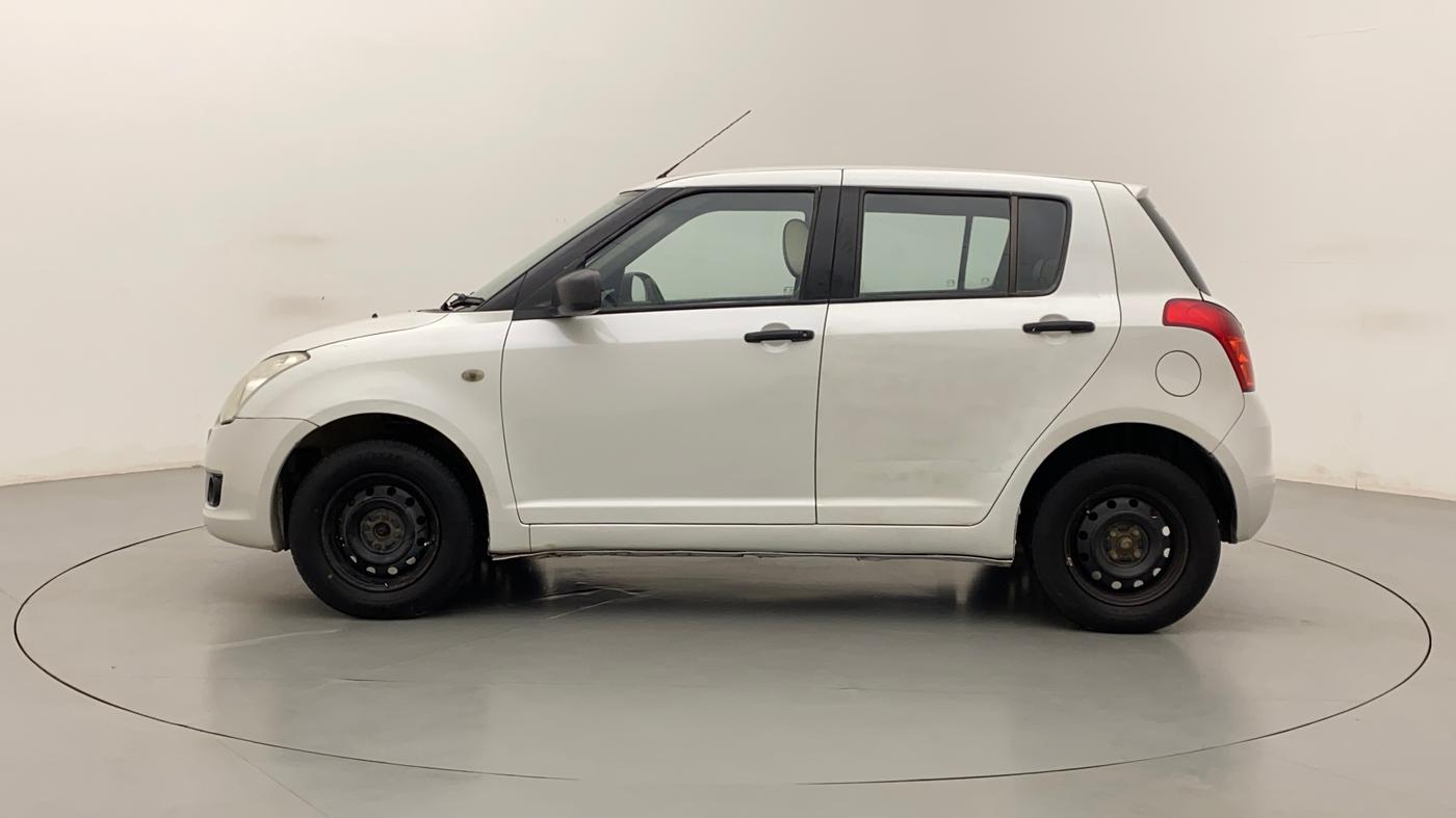 2011 Maruti Swift VXI, Petrol, Manual, 1,32,749 km, Left Side