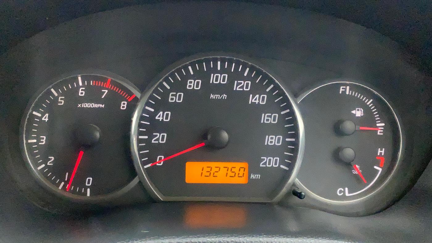 2011 Maruti Swift VXI, Petrol, Manual, 1,32,749 km, Odometer Image