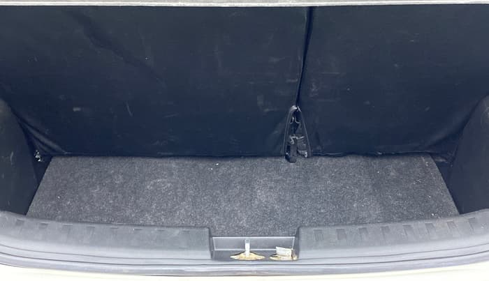 2015 Maruti Swift VDI ABS, Diesel, Manual, 44,227 km, Boot Inside