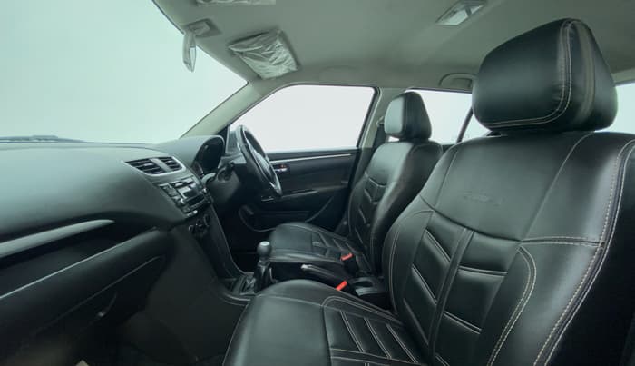 2015 Maruti Swift VDI ABS, Diesel, Manual, 44,227 km, Right Side Front Door Cabin