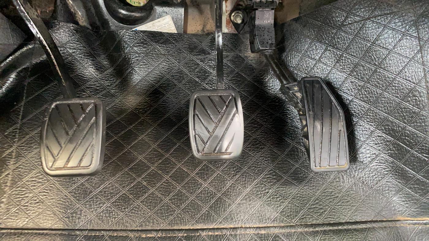 2018 Maruti Swift LDI, Diesel, Manual, 1,07,989 km, Pedals