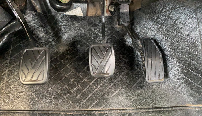2018 Maruti Swift LDI, Diesel, Manual, 1,07,810 km, Pedals