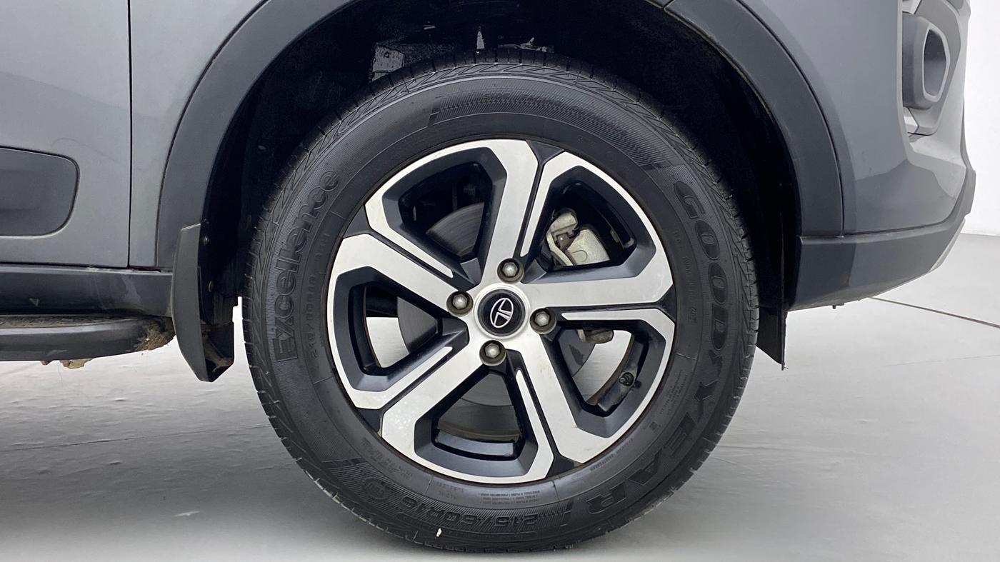 2021 Tata NEXON XZ+ SUNROOF 1.2 RTN, Petrol, Manual, 5,314 km, Right Front Wheel