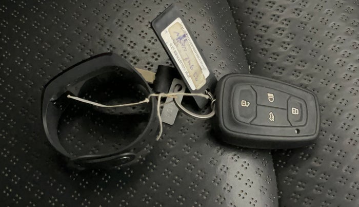 2020 Tata NEXON XZA PLUS SUNROOF PETROL, Petrol, Automatic, 39,033 km, Key Close Up