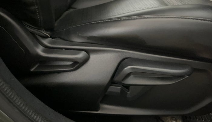 2020 Tata NEXON XZA PLUS SUNROOF PETROL, Petrol, Automatic, 39,033 km, Driver Side Adjustment Panel