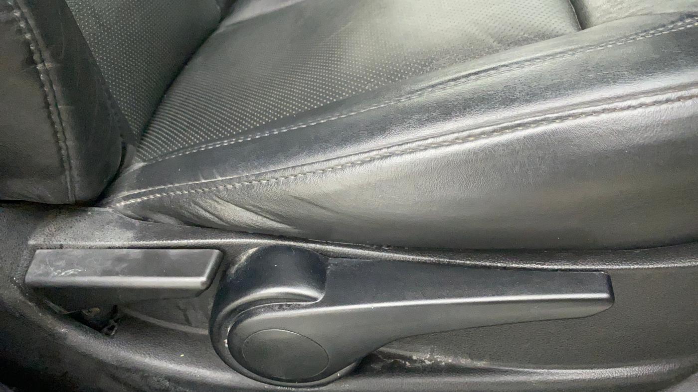 2019 Tata Tiago XZ DIESEL, Diesel, Manual, 29,229 km, Driver Side Adjustment Panel