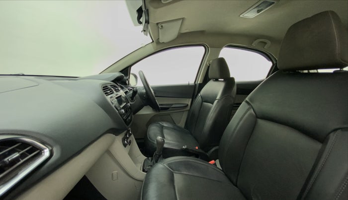 2019 Tata Tiago XZ DIESEL, Diesel, Manual, 29,229 km, Right Side Front Door Cabin
