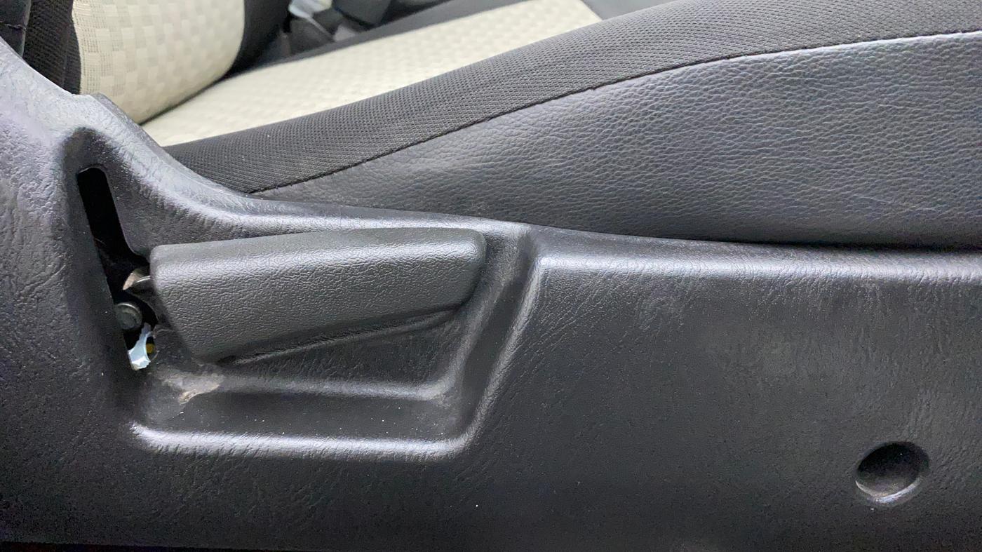 2022 Maruti Alto LXI O, Petrol, Manual, 3,503 km, Driver Side Adjustment Panel