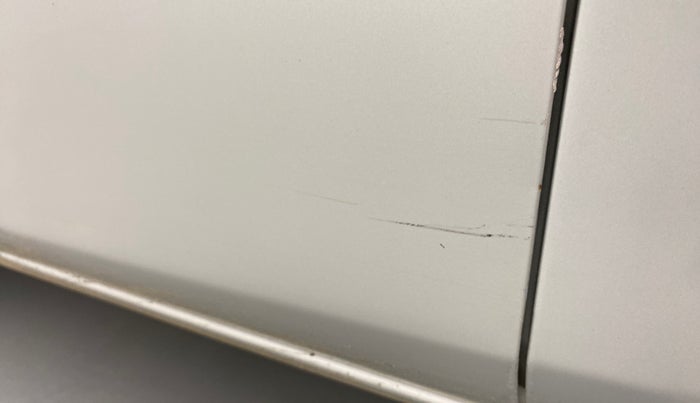 2018 Maruti Alto 800 LXI, Petrol, Manual, 41,261 km, Front passenger door - Minor scratches