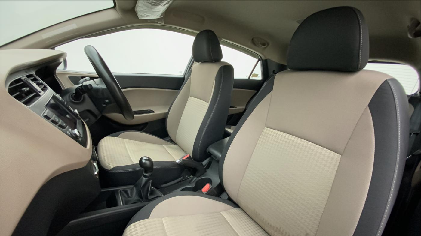 2019 Hyundai Elite i20 1.2 SPORTS PLUS VTVT, Petrol, Manual, 21,663 km, Right Side Front Door Cabin
